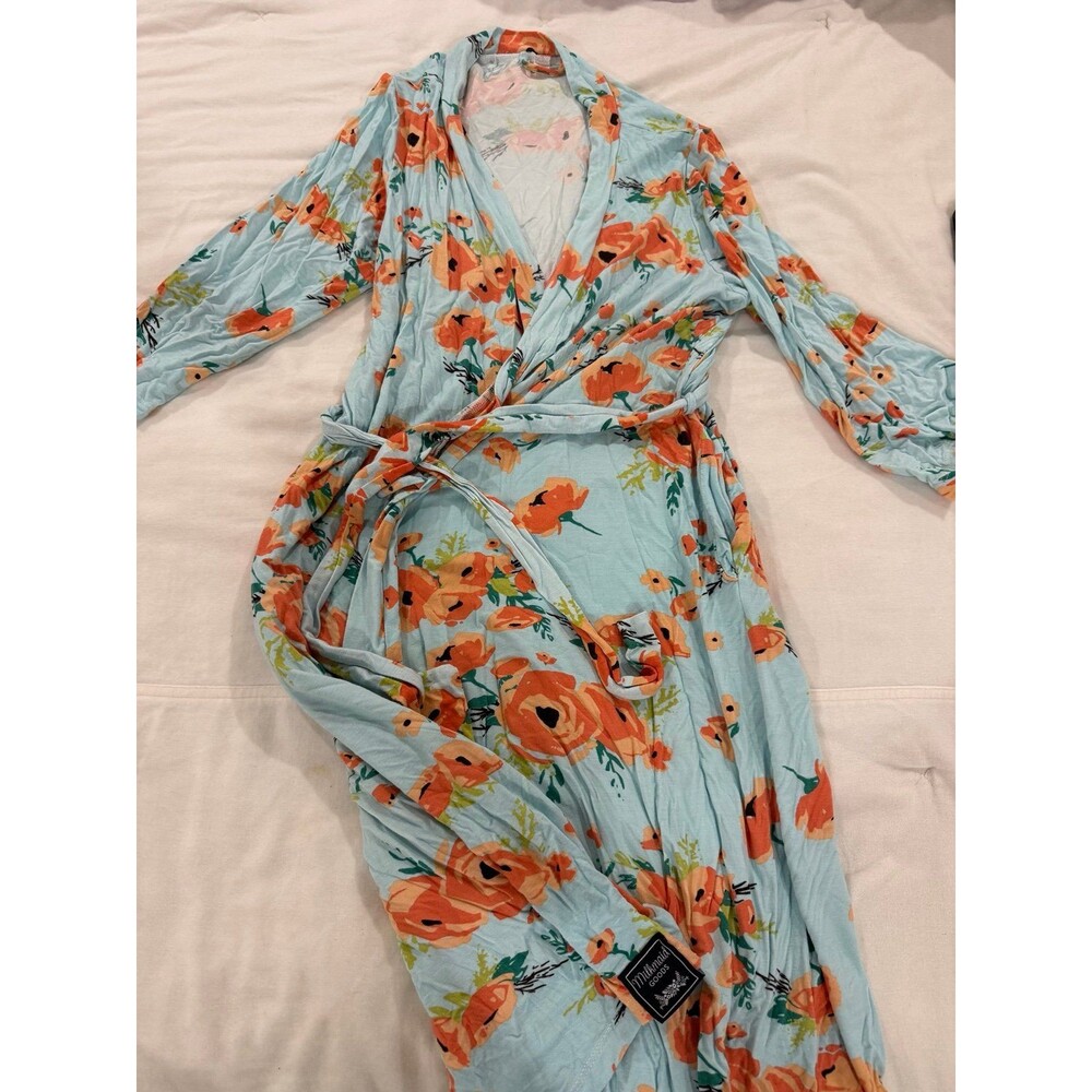 Milkmaid goods robe
